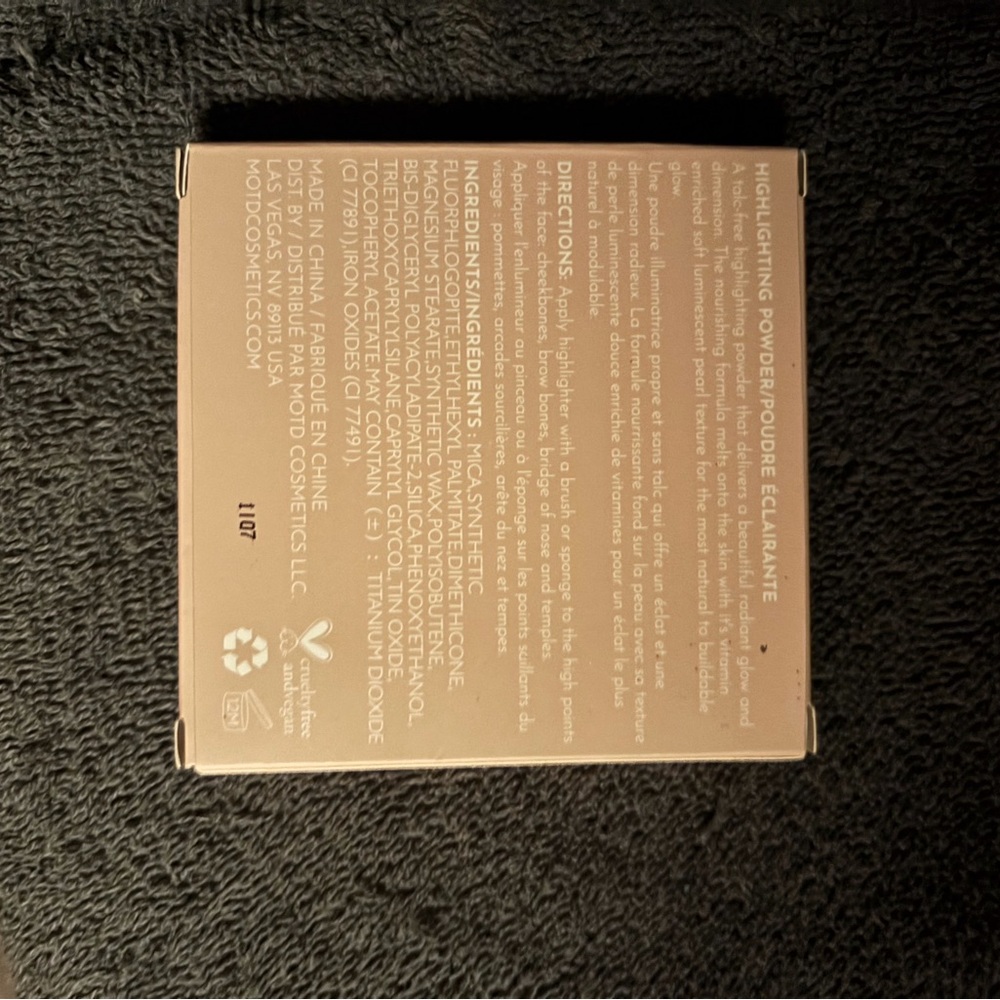 MOTD Highlighting Powder - Picture 2 of 4